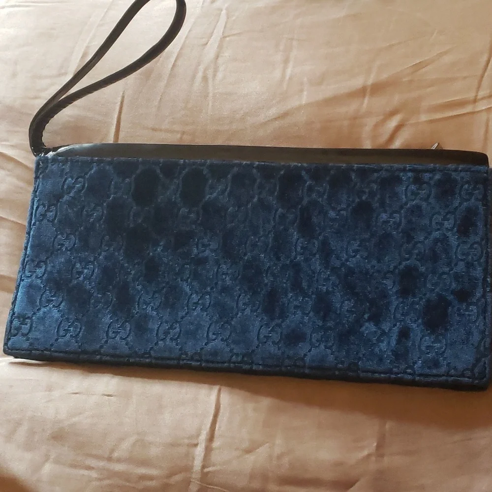 Gucci Tom Ford 1997 Blue Velvet patent monogram wristlet clutch - Picture 2 of 9
